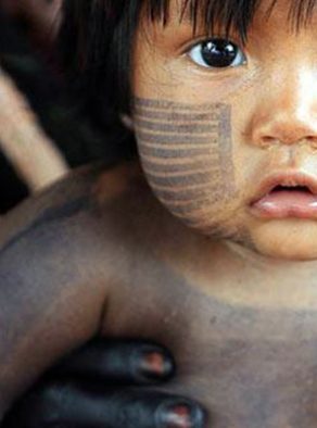 Amazonda Yaşayan Çocuklar