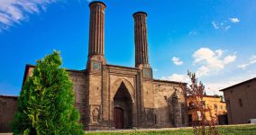 Erzurum Çifte Minareli Medrese