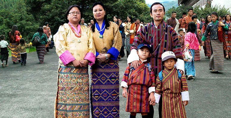 bhutan kiyafetleri